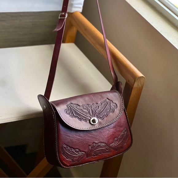 Handmade Leather Mexican Purse - Picture 8 of 8